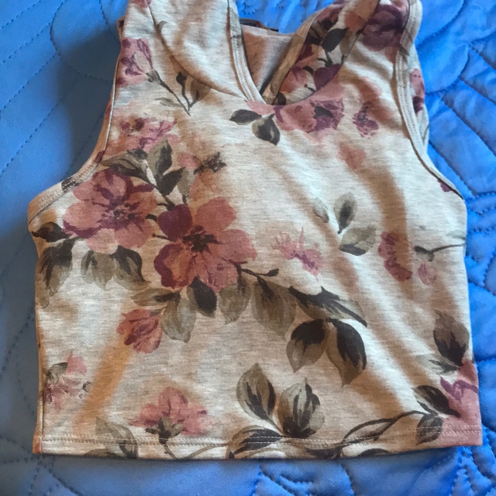 Hooded crop top